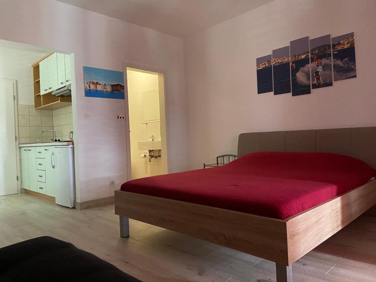 Apartmani Ortolio Viganj Exterior foto