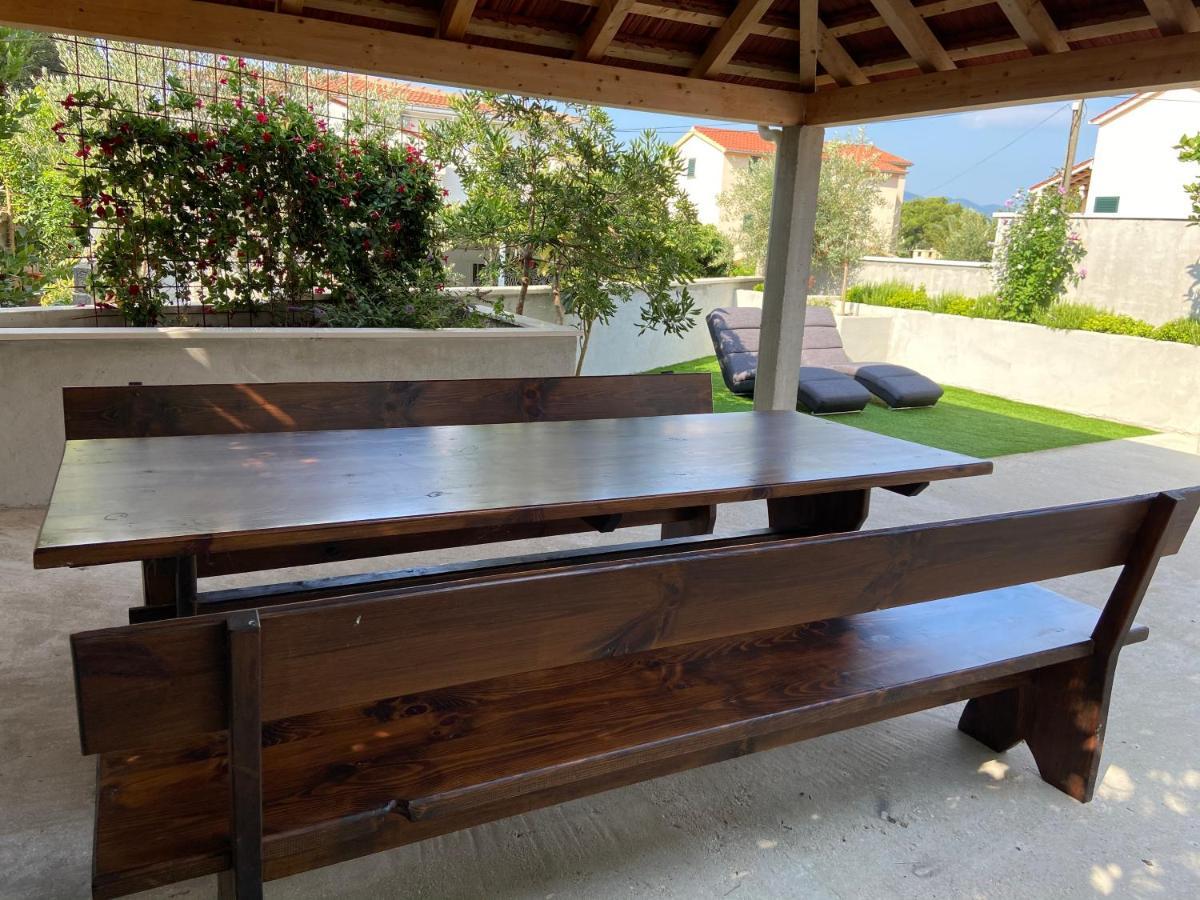 Apartmani Ortolio Viganj Exterior foto