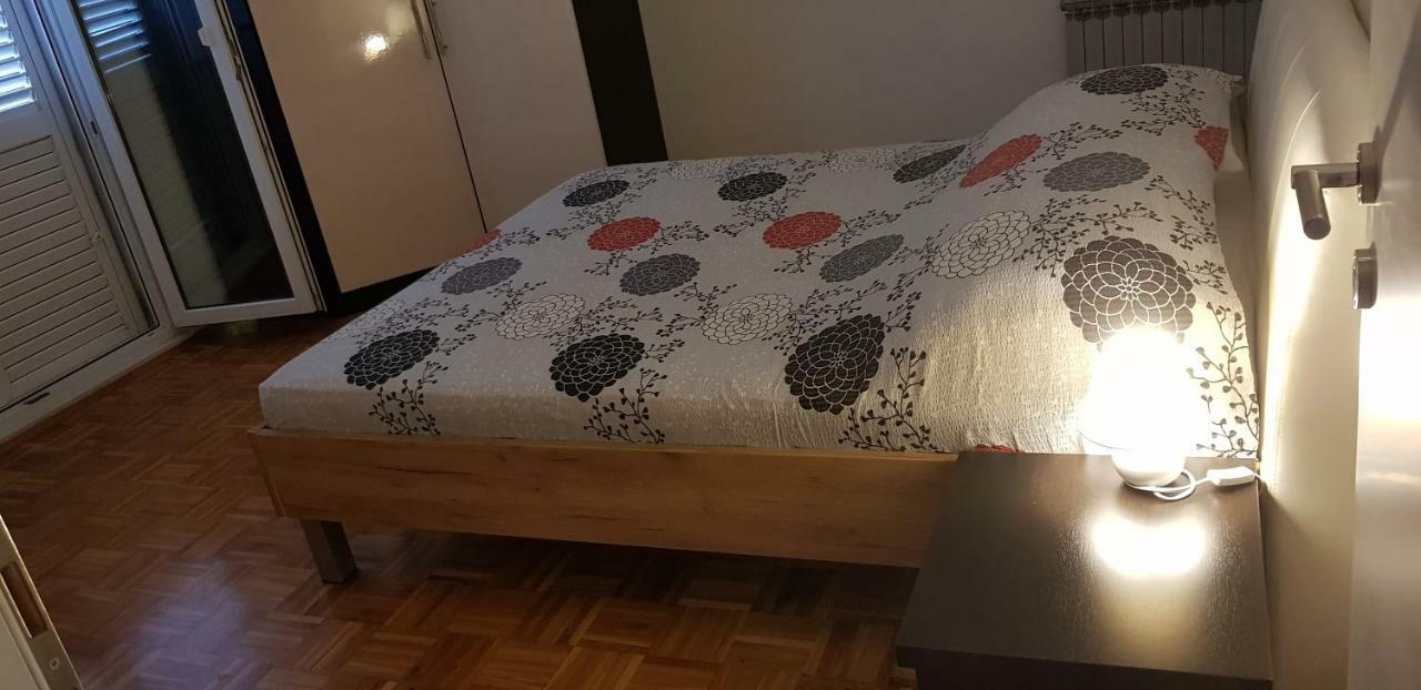 Apartmani Ortolio Viganj Exterior foto